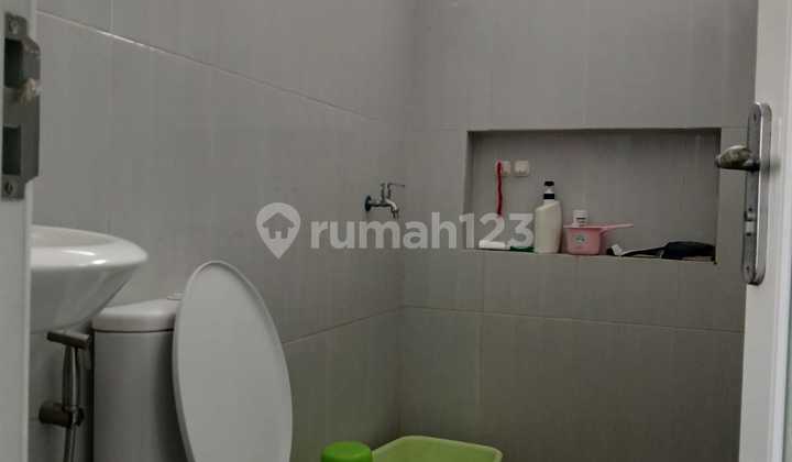 DIJUAL RUMAH 2 LANTAI DALAM RINGROAD JOGJA AREA KAMPUS PGRI/UPY 2