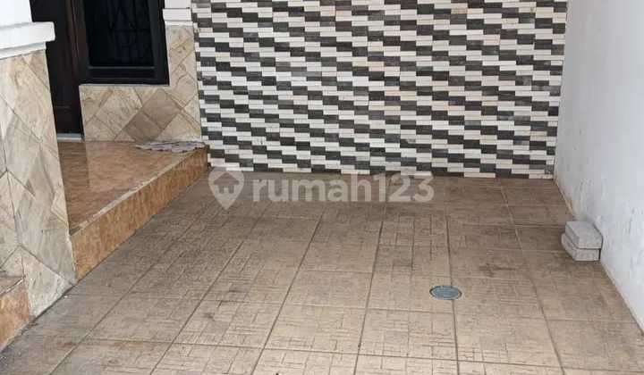 FOR SALE, AFFORDABLE HOUSE IN A HOUSING ESTATE NEAR AMBARUKMO PLAZA, CATURTUNGGAL, DEPOK, SLEMAN, INSIDE THE RING ROAD. FOR SALE, AFFORDABLE HOUSE IN A HOUSING ESTATE NEAR AMBARUKMO PLAZA, CATURTUNGGAL, DEPOK, SLEMAN, INSIDE THE RING ROAD.