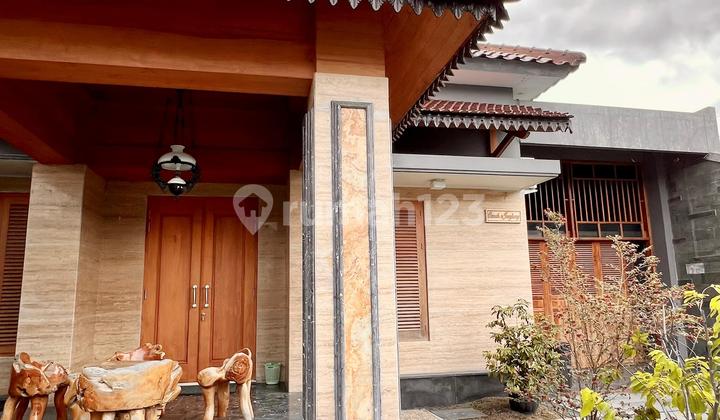For Rent Homestay House in Monjali Sleman 4 Bedrooms Fully Furnished