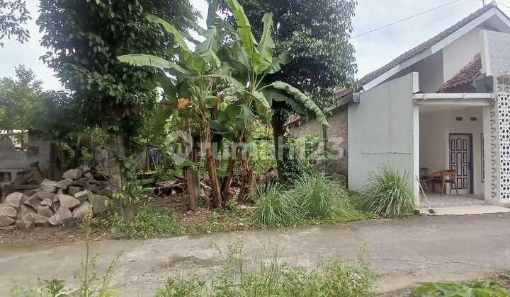 For Sale Strategic Residential Land in Potorono Jogja with Car Access Road For Sale Strategic Residential Land in Potorono Jogja with Car Access Road