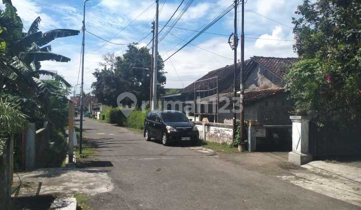 Dijual Tanah 310 M2 Di Trihanggo Sleman Dekat Kampus UNISA Jalan Lebar