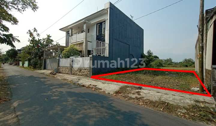 Tanah Bagus Dekat Sindu Kusuma Edu Park LT 95M2 Di Trihanggo