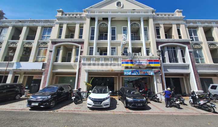 Dijual Ruko 3,5 Lantai Ex Kantor Siap Huni, Rapi, Sudah Renovasi di Graha Boulevard, Gading Serpong Vib