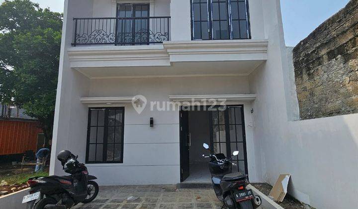 Dijual Rumah Cantik 2 Lantai Dengan Spec Terbaik Area Cilodong 1