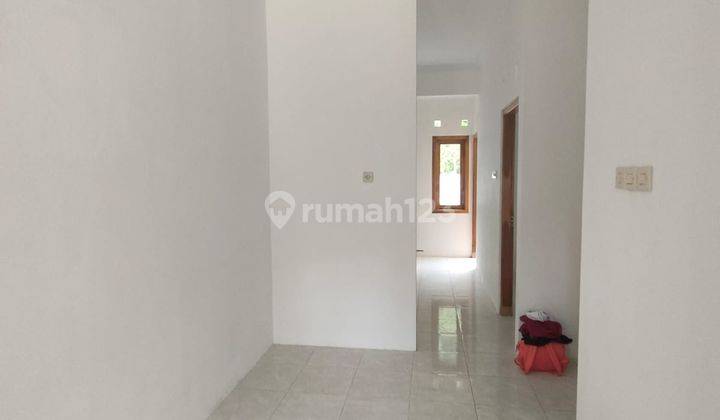 Rumah Utara Pasar godean Baru Halaman Belakang LUAS SHM 2