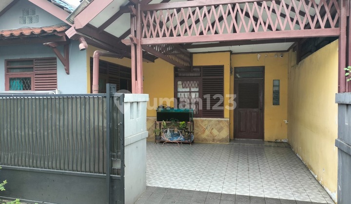 Rumah di Komplek Pamulang Permai Ciputat Tangerang Selatan 