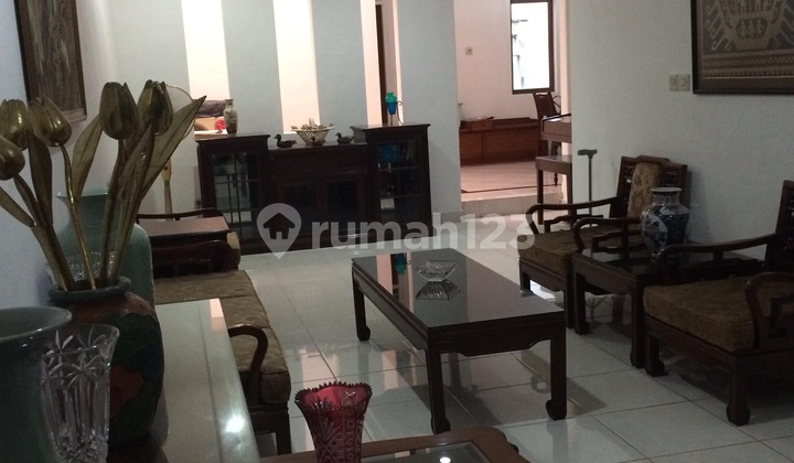 Rumah di Komplek Migas. Joglo Jakarta barat