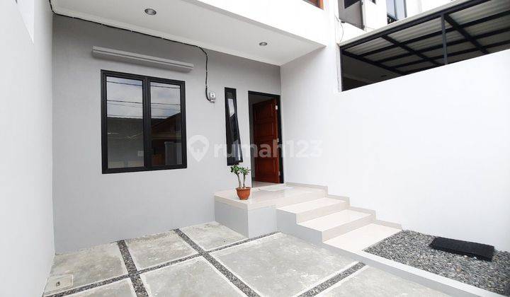 Di jual rumah di komplek taman asri Cipadu Tangerang  2