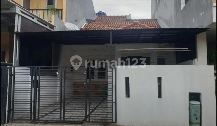 Rumah di Komplek Metro Permata 1 Ciledug Kota Tangerang 1