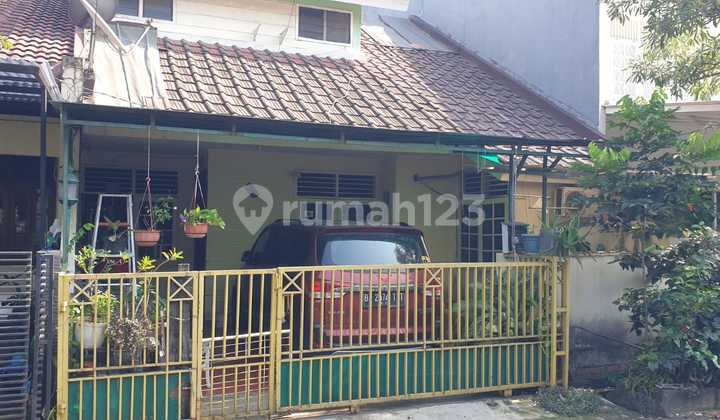 Rumah di Komplek Bumi Bintaro Permai deket toll