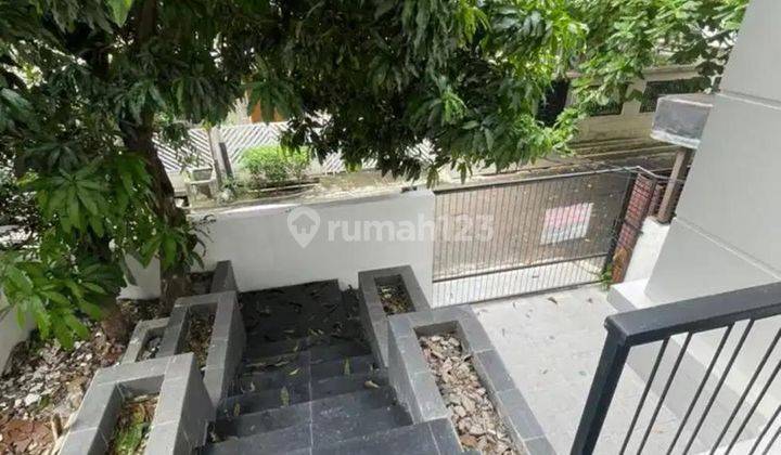 Rumah di Alam Elok Pondok Indah, Jakarta Selatan  2