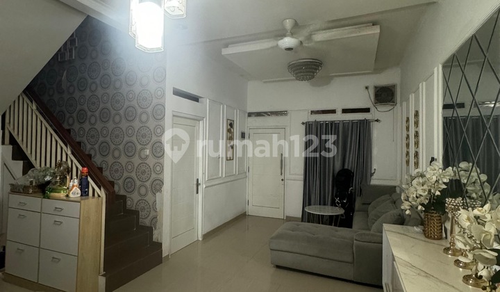 Rumah di Komplek Departemen Perdagangan Ciledug Kota Tangerang 2