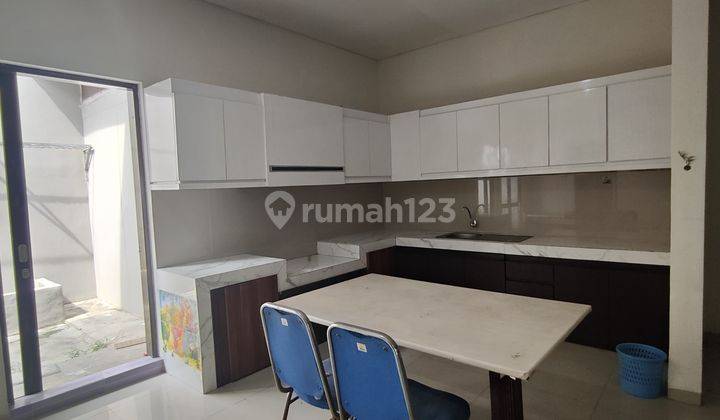 Rumah di Perumahan Metlanmenteng Cluster Jakarta timur  2