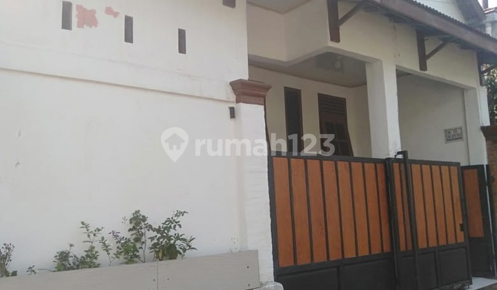 Rumah di Jln Parkit Sawah Lama Ciputat timur