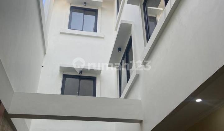 Rumah Brand New di Kemandoran, Jakarta Selatan 2