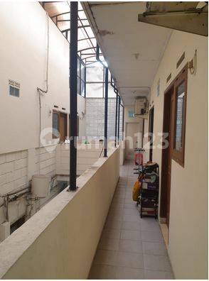 Jual Rumah Kos Occupancy 100 di Jalan Gatot Subroto Jakarta 4