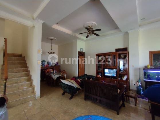 Quick Sale: House in Kencana Loka BSD, South Tangerang