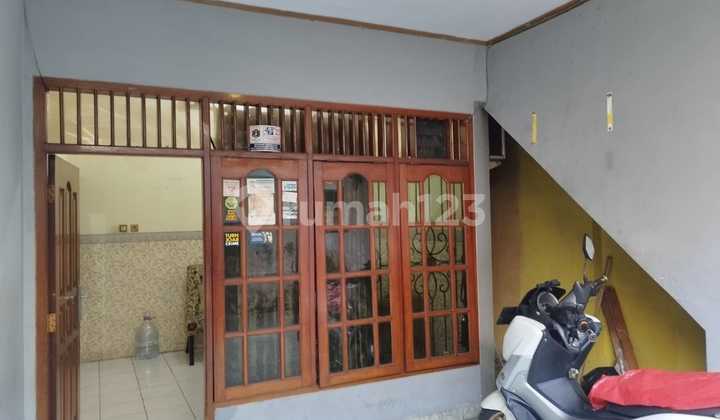 For sale: boarding house located 100 meters from Haji Nawi MRT station, South Jakarta. 2
