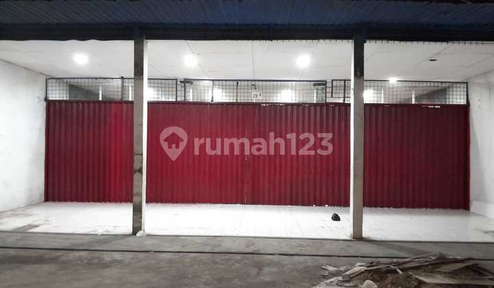 For rent: shop house or commercial space on Fatmawati Street (200 meters to Haji Nawi MRT Station), South Jakarta.