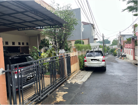 Jual cepat rumah siap huni di jalan bendi kebayoran lama jaksel 1