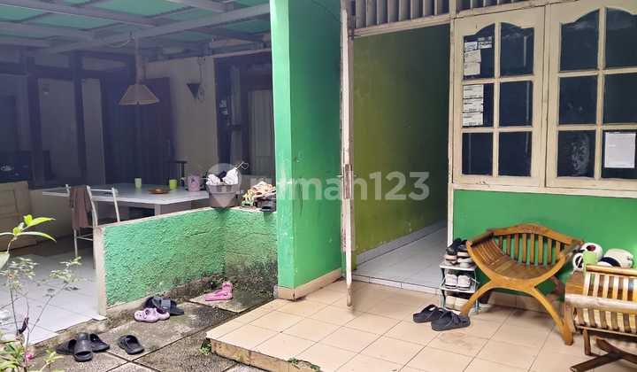 dijual rumah harga tanah saja  lokasi 200  meter ke   Statiun MRT Haji Nawi