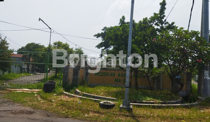 Rumah Luas dan Lokasi Bagus