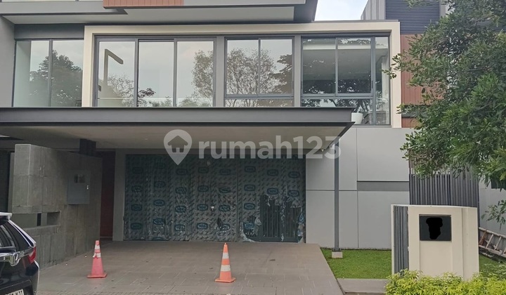 Luxury House Navapark Cluster Lyndon Bsd City Tangerang Ready to Occupy 2