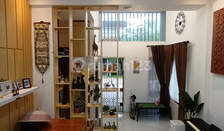 Rumah Cantik Siap Huni di Citra Grand City 2