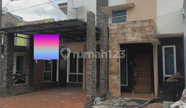 1.5-Story House in the Safe Rafflesia Complex, Sako