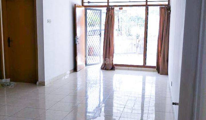 Disewakan Murah Rumah di Taman Kedoya Baru, Jakarta Barat Rumah 3