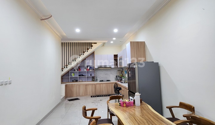 Rumah Murah Serpong Sektor 7, 3lt, Jalan Lebar
