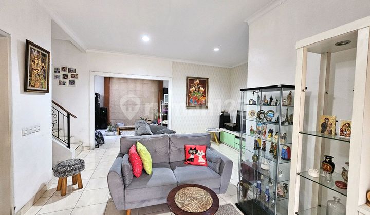 For Sale Latinos Cluster BSD 2