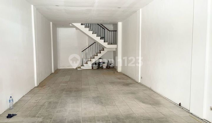 Newly Renovated Shop House Ready to Occupy for Sale in Grogol, West Jakarta 2