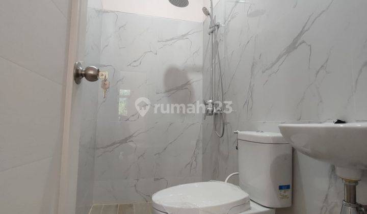 RUMAH 2 LNTAI MURAH MERIAH MINIMALIS DI JL KAYU MANIS JAKARTA TIMUR 10