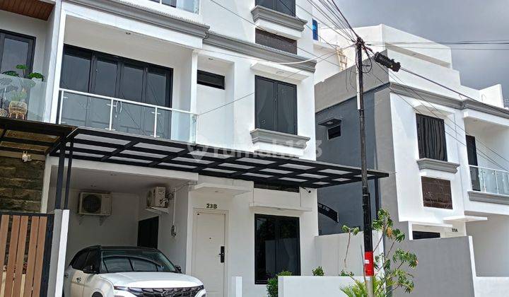 DI JUAL RUMAH MEWAH 3 LANTAI CEMPAKA PUTIH JAKARTA PUSAT 1
