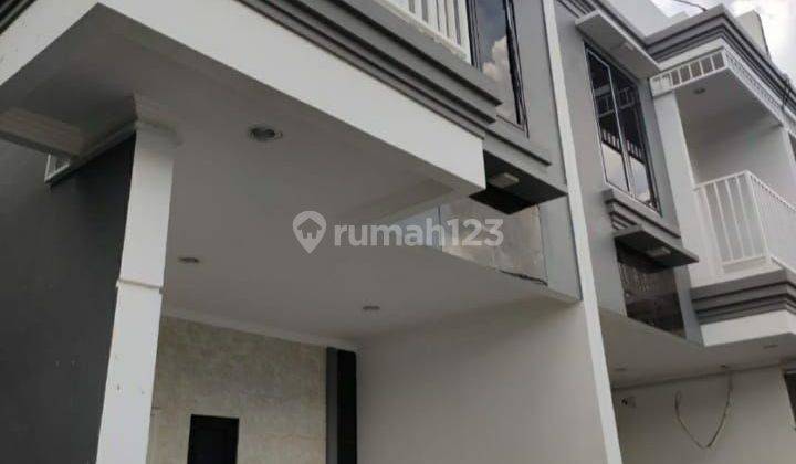 DI  RUMAH MEWAH CANTIK CEMPAKA PUTIH JAKARTA PUSAT 2