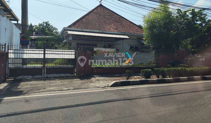 Rumah Vintage Cantik Dekat Stasiun Balapan Solo 1