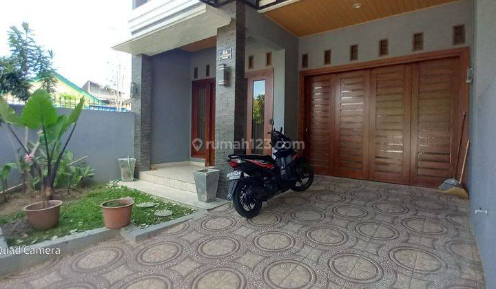 Rumah Manahan 2 lantai dijual harga miring 1