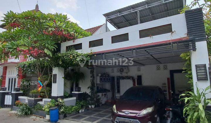 Dijual Rumah cantik di Cluster Gentan Solo 2