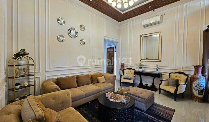 Rumah Mewah Swimpool Siap Huni Daerah Elite Banjarsari Solo 2