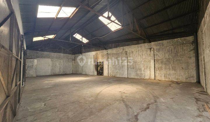 Gudang & Rumah Lokasi Pertokoan Di Banjarsari Solo 1