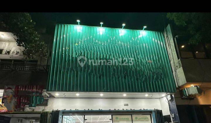 Ruang Usaha Di Jl Utama Slamet Riyadi Solo 1