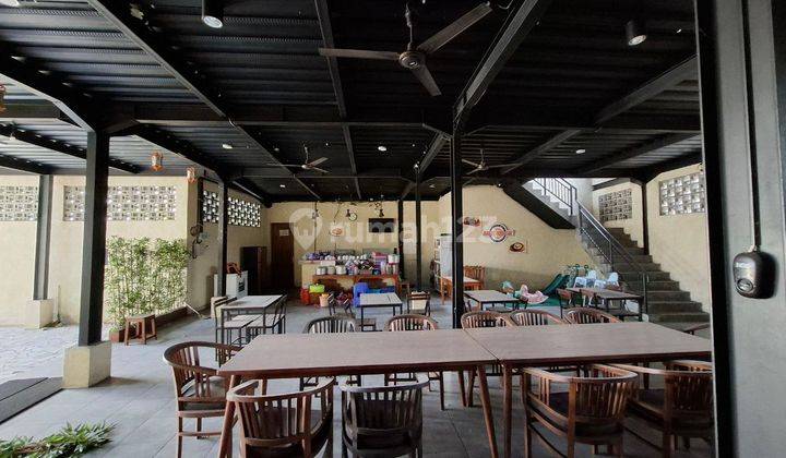 Ruang Usaha Eks Rumah Makan Di Solo Baru 2