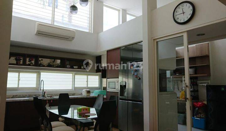 Dijual Rumah Mewah Siap Huni di Taman Grisenda, Pik Jakarta Utara Ukuran 8x16,5m 4+1 Kamar Tidur 2