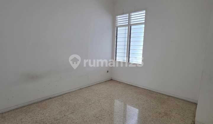 Jual Rumah Sunrise Garden Hadap Timur Jakarta Barat 2