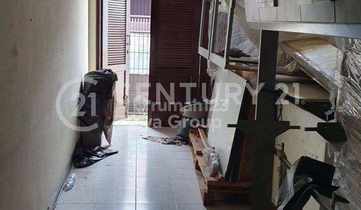 Dijual Rumah 2 Lantai Posisi Hoek di Puri Kencana Jakarta Barat 2