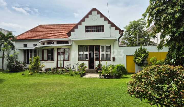 Commercial House for Sale in Semarang, Central Java Commercial House for Sale in Semarang, Central Java