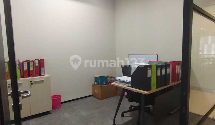 Disewakan Office Soho Capital Fitout