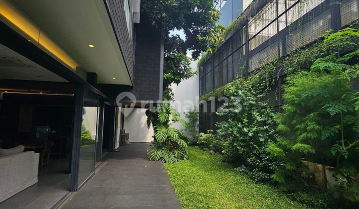 For Sale New House in Brawijaya Kebayoran Baru For Sale New House in Brawijaya Kebayoran Baru