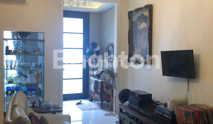 RUMAH MODEL TOWN HOUSE MEWAH MURAH KEMANG TIMUR HARGA BAWAH PASARAN 2